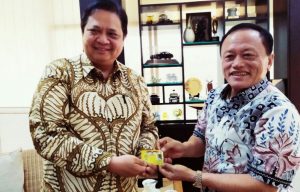 Aras Tammauni Resmi Bergabung Di  Partai  Golkar