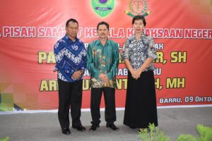 Kapolres Barru Akbp.Dr.H.Burhaman.SH.MH, Hadiri Acara  Pisah Sambut Kajari Barru.