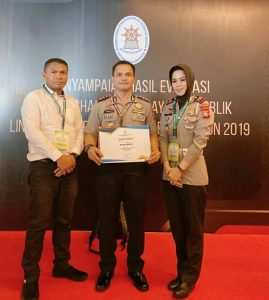 Kapolres Maros Bersama Kasatlantas Dan Kasat Intelkam Terima Penghargaan Dari Mempan RI