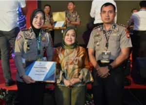 Woow, Pelayanan SIM Dan SCKC Polres Pinrang Raih Penghargaan dari Menpan-RB Sebagai Pelayanan Publik Kategori Baik tahun 2019 !!!