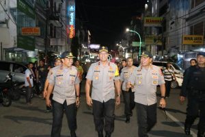 Wakapolda Sulsel Pantau dan Cek Keamanan Klenteng di Makassar  Jelang Imlek