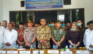 Gubernur Sulsel Prof Nurdin Abdullah Bersama Kapolda Sulsel Irjen Pol Drs. Mas Guntur Laupe, Pangdam XIV/HSN Mayjen TNI Andi Sumange Rukka SE Press Release Itjima Se Asia di Gowa