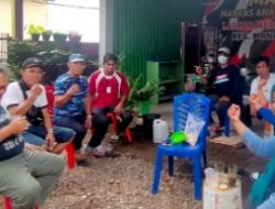 KR2M Kecamatan Manggala Buat EM4 Untuk Mengurai Sampah Organik Jadi Pupuk Kompos