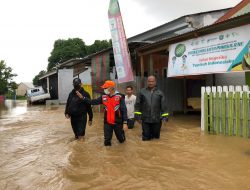 Wabup Pantau Banjir, Warga Pangkep Dihimbau Tetap Waspada