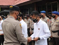 Genjot Pencapaian Vaksinasi, Kapolres Pelabuhan Makassar Berikan Reward Personil Yang Berprestasi