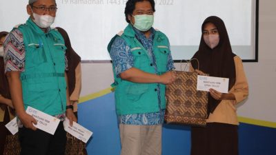 YBM PLN UPDK Tello salurkan bantuan Beasiswa Dana Pendidikan kepada Siswa(i) SMAN 5 Makassar*