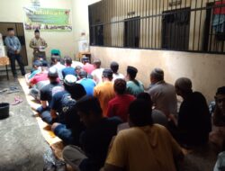 Ustad Hamka Mahmud Tausiyah  Pembinaan Rohani Tahanan Polres Maros