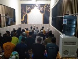 Meski Berada di Rutan, Tahanan Polres Maros Antusias Laksanakan Ibadah