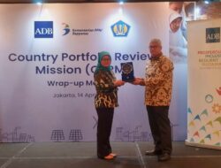 PLN Terima Penghargaan ADB Atas Implementasi Green Loan Proyek Ketenagalistrikan di Indonesia Timur