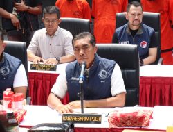 Kabareskrim Didampingi Dirtipidnarkoba Press Release Pengungkapan Peredaran Narkoba Dengan Modus Keripik Pisang di DI Yogyakarta 