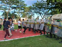 Dalam Rangka Menghadapi Kesiapan PAM Pilkada 2024, Kodim 1416/Muna Bersama Polres Muna Latihan PHH Bersama