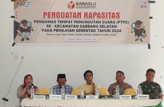 Panwascam Sabbang Selatan Gelar Bimtek Pengawas TPS, Persiapkan Pilkada Serentak 2024