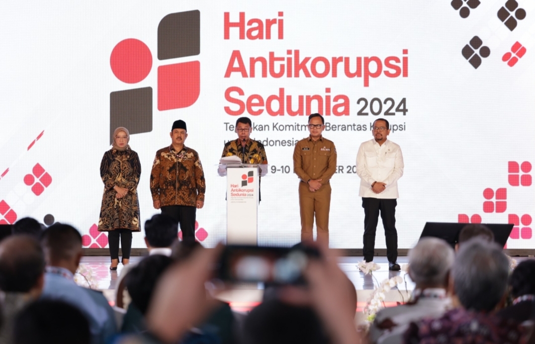 Kapolda Sulsel Terima Penghargaan Bergengsi KPK Award 2024 di Hari Anti Korupsi Sedunia