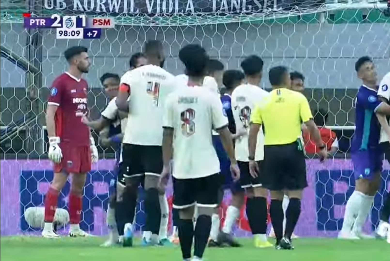 Persita vs PSM: 10 Pemain Laskar Cisadane Balikkan Keadaan Menjadi 2-1