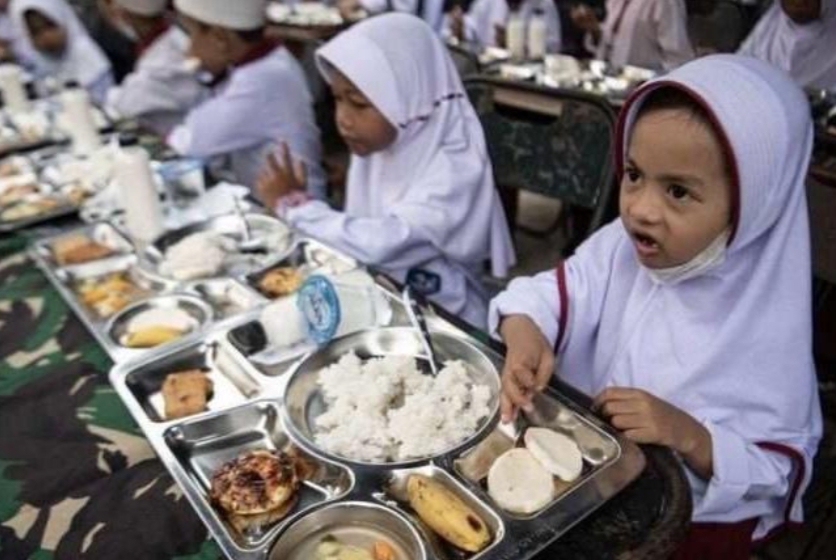 Program Makan Bergizi Gratis Diluncurkan: 190 Dapur Siap Beroperasi di 26 Provinsi