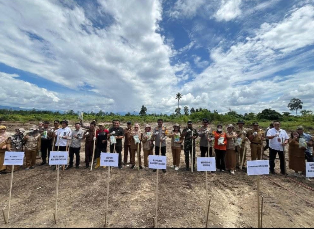 Kapolres Luwu Utara Dukung Swasembada Pangan Lewat Penanaman Jagung Serentak