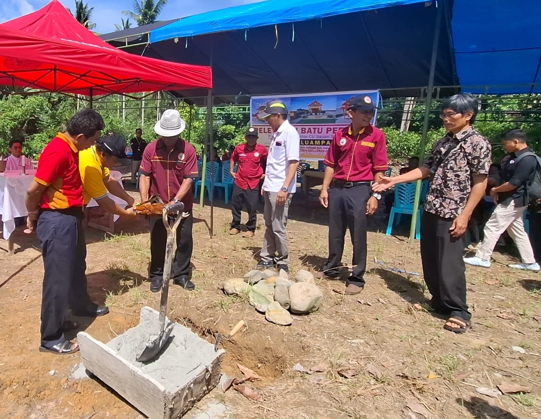 CU Sauan Sibarrung Gelar Peletakan Batu Pertama Pembangunan Kantor Baru di Luwu Utara