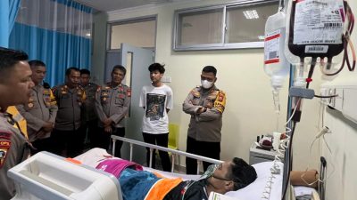 Peduli ke Personel, Kapolres Gowa dan PJU Besuk Anggota yang Dirawat di Rumah Sakit