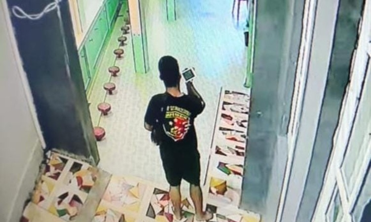 Viral! Pencuri HP di Rantepao Pakai Kaos Bareskrim Saat Beraksi