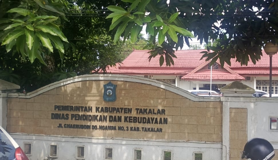 Heboh! Oknum Pejabat Disdikbud Takalar Diduga Pungli Dana BOSP, 239 Sekolah Jadi Korban?