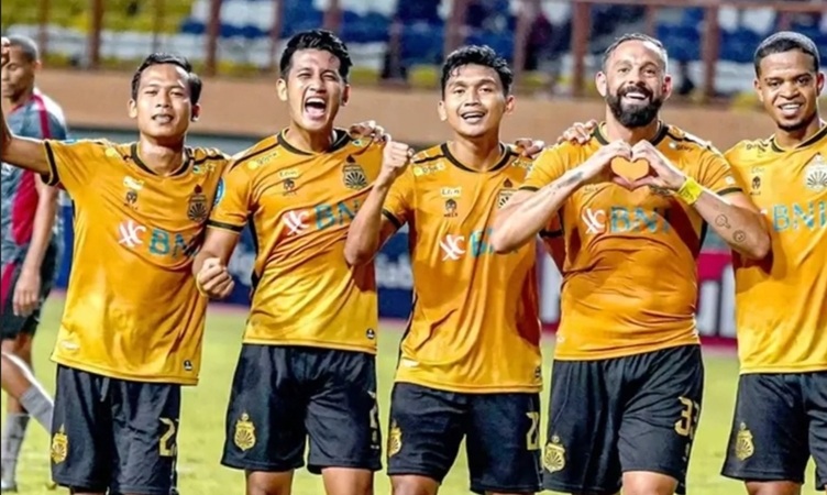 BRI Super League Pekan Kedua: Bhayangkara vs PSM Imbang 1-1 Lewat Titik Putih
