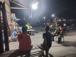 Agar Tetap Kondusif, Babinsa Koramil 1417-02/Wawotobi Galakkan Patroli Malam