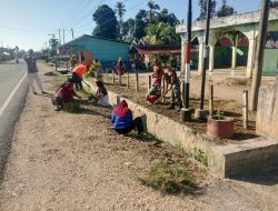 TNI dan Masyarakat Gotong Royong Bersihkan Masjid dan Saluran Drainase di Konawe