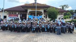 Polsek Bengalon Bagikan Bingkisan Snack untuk 135 Siswa TK Tunas Melati