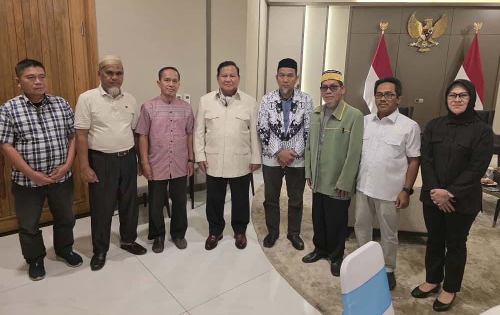 Presiden Prabowo Beri Rehabilitasi Hukum kepada Dua Guru SMA di Luwu Utara