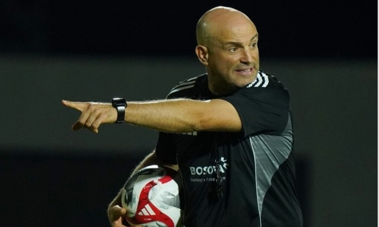 Bonek Nilai Bernardo Tavares Paling Layak Gantikan Pelatih Edu Perez