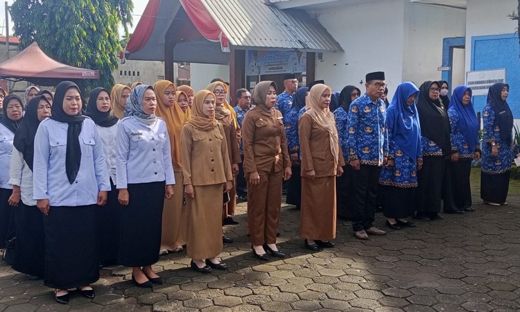 Camat Bajeng Gowa Pimpin Upacara Bendera, Tegaskan Semangat Korpri dan Integritas ASN