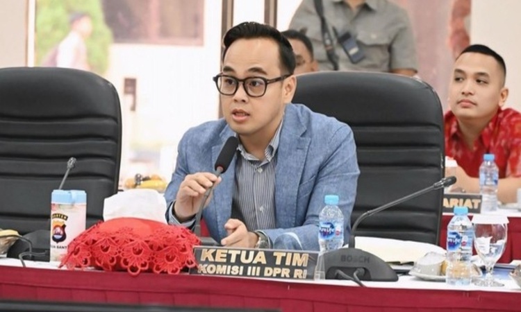 Komisi III DPR RI: Perbantuan Polri di 17 Lembaga Negara Dinilai Sah