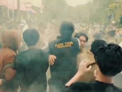 Panas, Massa Elang Timur Indonesia Unjuk Rasa, Desak Kapolda Sulsel PTDH Oknum Aparat Pelanggaran HAM Berat