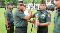 Pimpin Upacara dan Tradisi Purna Tugas Personel Korem 143/HO, Danrem 143/Halu Oleo : Purna tugas bukanlah akhir dari pengabdian