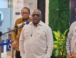 Ketua BEM UGM Minta UNICEF Hapus MBG, Menteri HAM Pigai Sebut Tidak Masuk Akal