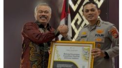 Ditjen Perbendaharaan Sulsel Berikan Penghargaan Kepada Bidang Keuangan Polda Sulsel 