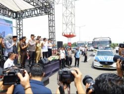 Kapolda Sulsel dan Gubernur Lepas 35 Bus Mudik Gratis, Ribuan Warga Antusias