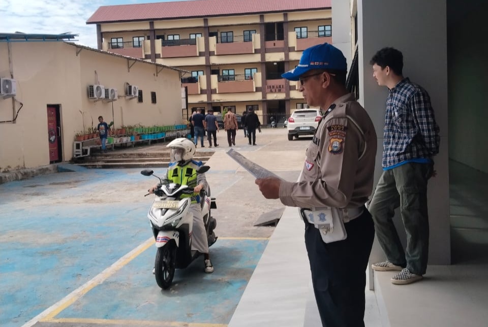 Satlantas Polres Gowa Pastikan Pengurusan SIM Sesuai Biaya Resmi, Tidak Ada Lagi Jalan Belakang