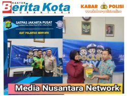 Polantas Menyapa: Ditlantas Polda Metro Jaya Bagikan Sembako dan Edukasi UU SIM di Satpas Jakpus-Jaksel