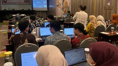 Mahasiswa D4 Administrasi Bisnis PNUP Praktek Literasi Etika dan Kecerdasan Digital Bermedsos