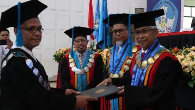 Prof. Abdul Kadir Muhammad Resmi Sandang Gelar Guru Besar PNUP