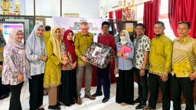 Lepas Sambut Kepala Sekolah SMPN 12 Makassar, Laode Imam Sutrisno Tinggalkan Jejak Pengabdian