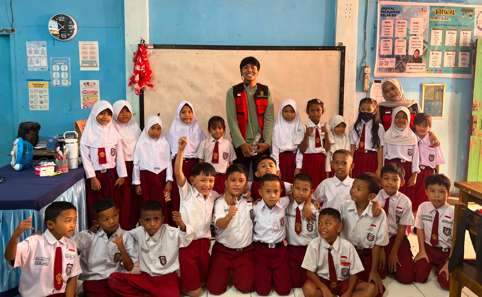 Mahasiswa KKN Unhas Gelar Green Heroes Journey di SDN Sipala 01