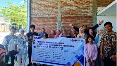 Tim PKM Administrasi Niaga PNUP Perkuat Digital Marketing dan Literasi Keuangan UMKM Haus Drink & Food di Maros
