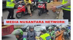 Polantas Menyapa, Personel Seksi BPKB Subditregident melakukan Pemberian Snack dan Edukasi Dalam Berlalu lintas di Jalan Raya kepada Masyarakat yang melintas depan halte Polda Metro Jaya Jl Gatot Subroto Dan Pelayanan di Bagian BPKB Polda Metro Jaya 