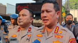 Wakapolda Metro Jaya Brigjen Pol Dekananto  Hadiri  Pengeledahan  Kafe dan Money Changer di Cipete Jaksel