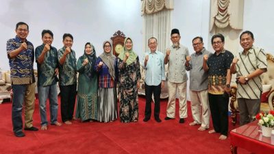 Wabup Majene Andi Rita Mariani Jamu Makanan Khas Mandar Rombongan PNUP