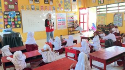 Suara Buku, Sejuta Cerita: Mahasiswa KKN Unhas Bangun Budaya Literasi Anak Lewat Membaca Nyaring