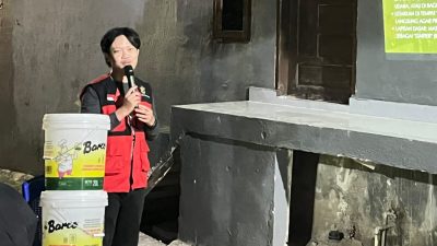 Mahasiswa KKN Unhas Sosialisasikan Penggunaan Komposter Teba Mini untuk Kelola Sampah Organik di Katimbang